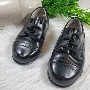 Dyna Kids Black Dress Shoes | sz 5